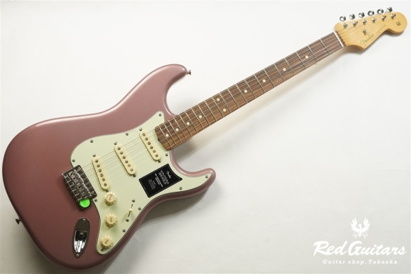 VINTERA ’60S STRATOCASTER MODIFIED - Burgundy Mist Metallic